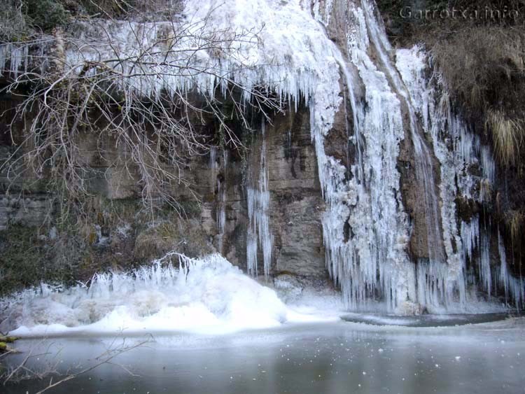 003 El salt del roure gelat